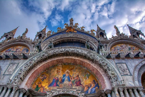 Fasada Bazyliki San Marco Wenecji Patriarchalna Bazylika Katedralna Marka Kościół — Zdjęcie stockowe