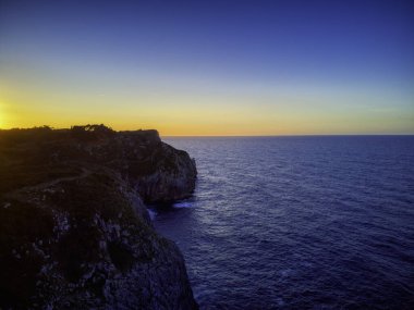 Ribadesella, Asturias İspanya 'daki Cehennem Kayalıkları' nın havadan görünüşü