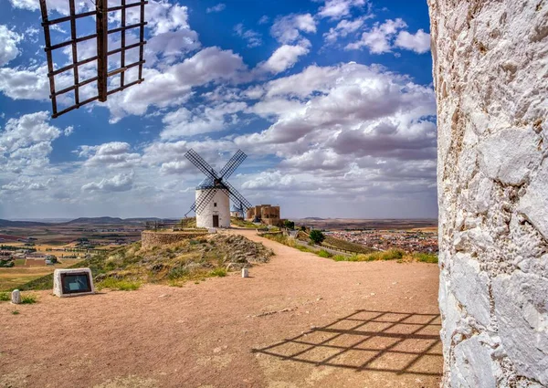 セルバンテスの風車コンスーグラのドン キホーテ カスティーリャ マンチャ州 スペイン ヨーロッパ — ストック写真
