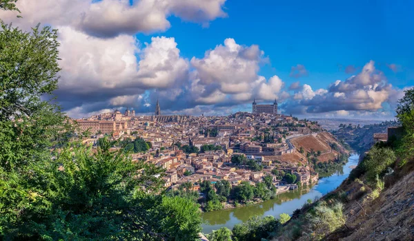 Panoramic View Medieval Center City Toledo Spain Features Cathedral Alcazar — Stock Photo, Image