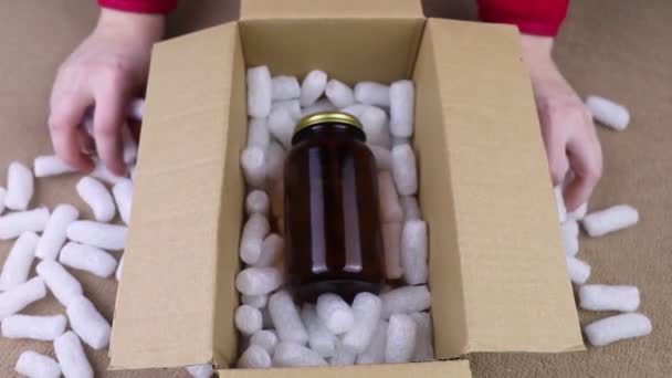 Eco Package Parcels Biodegradable Filler Box Filled Filler Does Harm — 비디오