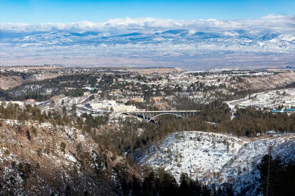 新墨西哥州Los Alamos冬季在Camp May Road拍摄的照片 图库图片