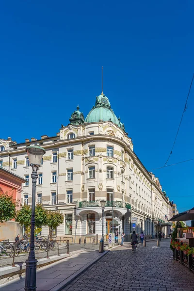 LJUBJANA, SLOVENIA - NOVEMBER 05.2022: Slovakya 'nın başkentinde muhteşem mimari Grand Hotel Union binası