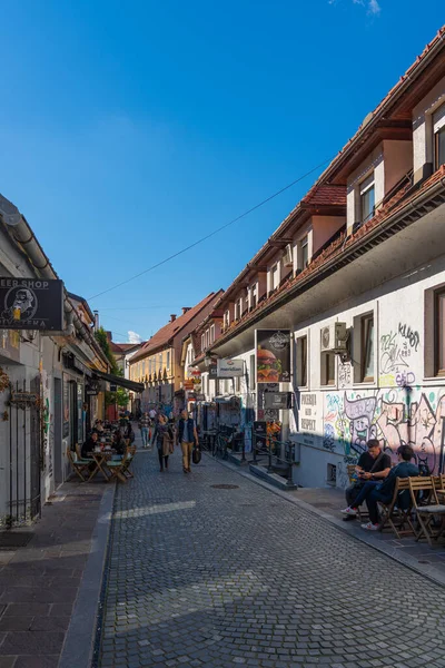 リュブリャナ スロベニア 2022年11月5日 スロベニアの首都リュブリャナの古い部分のストリートビュー — ストック写真