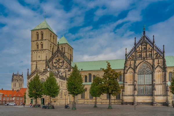 Muenster Niemcy 2022 Stare Miasto Strefa Dla Pieszych Muenster Katedrą — Zdjęcie stockowe