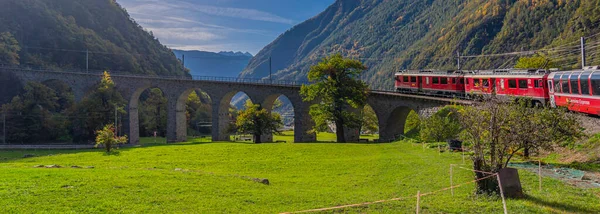 Brusio Switzerland October 2022 Bernina Express Rhaetian Railway Line Brusio — Stock Photo, Image
