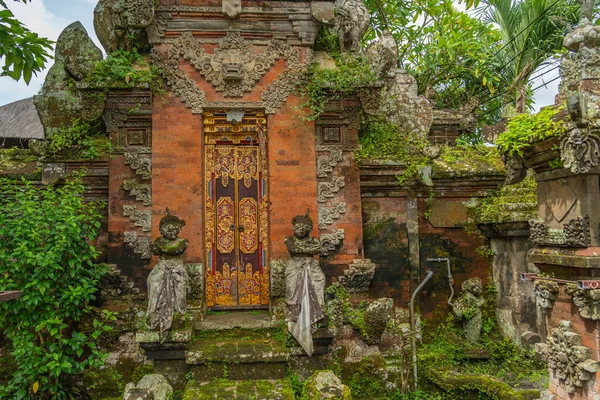 Portas Madeira Uma Casa Casas Balinesas Tradicionais Portões Com Pedra — Fotografia de Stock