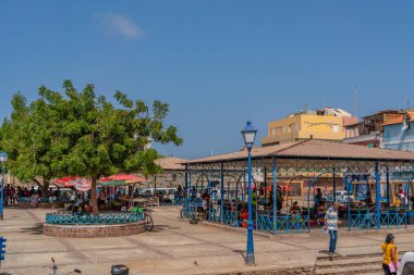 Mindelo, Sao Vicente Adası, Cape Verde - 12 Ekim 2023: Mindelo, Cape Verde 'de sokak manzarası