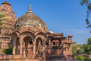 Mandore Bahçesi Tapınakları. Jodhpur, Rajasthan 'daki Mandore Bahçesi