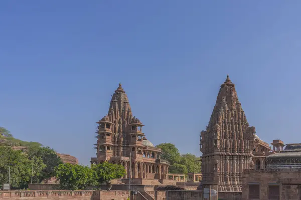 Két Templom Tájképe Mandore Gardenben Mandore Kert Jodhpurban Rajasthanban Stock Kép