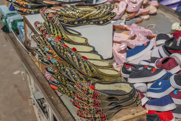 Sapatos Tradicionais Coloridos Rajasthan Rua Jodhpur Índia Imagem De Stock