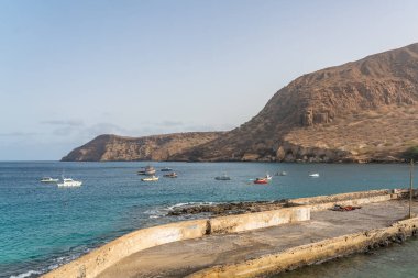 Santiago Adası 'nın dağ sırasıyla, Cape Verde' deki Tarrafal kıyı şeridi