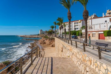 Ametlla de Mar 'daki sahil şeridi, Costa Daurada, Katalonya, İspanya