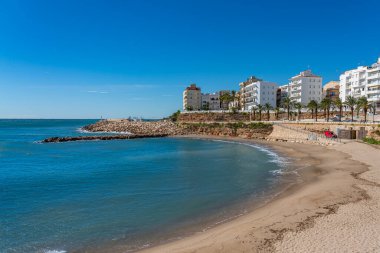 Ametlla de Mar 'daki sahil şeridi, Costa Daurada, Katalonya, İspanya