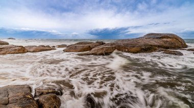 Hint Okyanusu üzerinde güzel bir günbatımı Sri Lanka