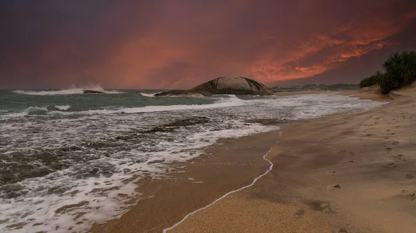 Belo Pôr Sol Sobre Oceano Índico Sri Lanka — Fotografia de Stock