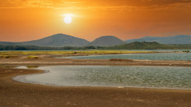Gün batımında güzel Afrika manzarası (Kenya Afrika)
