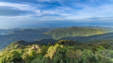 Sunrise over the mountains of the Sierra Nevada de Santa Marta on the way to Lost City