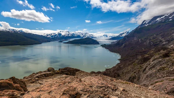 Pemandangan Indah Pegunungan Patagonia Sungai Gletser Danau Hutan Dan Air — Stok Foto