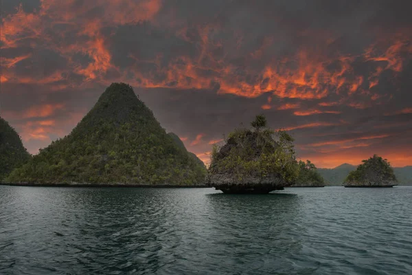 Indonesien Herrlicher Sonnenuntergang Papua Raja Ampat Papua — Stockfoto