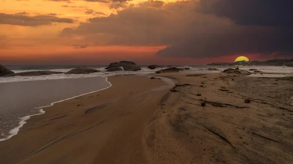 Piękny Zachód Słońca Nad Oceanem Indyjskim Sri Lanka — Zdjęcie stockowe