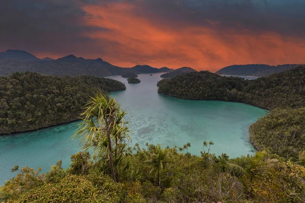 Indonésia Pôr Sol Soberbo Papua Raja Ampat Papua — Fotografia de Stock