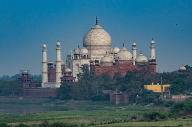 Perspektif Görünümü üzerinde kırmızı kale, agra gelen taj mahal Türbesi