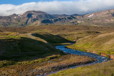 İzlanda - lonsoraefi ve stafafell rhyolite dağlar. etkin olmayan bir volkan. güzel manzara