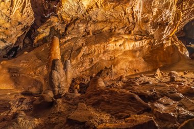 Çek cennetinde Bozkov dolomit mağarası