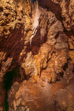 Çek cennetinde Bozkov dolomit mağarası