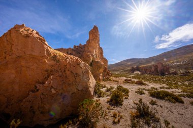 Güney Bolivya dağlarında tuhaf kayalar