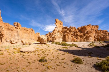 Güney Bolivya dağlarında tuhaf kayalar