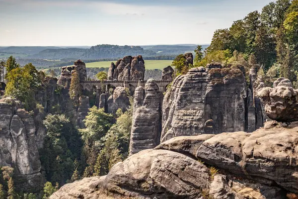 Bastei, Almanya 'nın Elbe Kum Taşı Dağları' ndaki Elbe Nehri 'nin 194 metre yukarısında yükselen bir kaya oluşumudur..