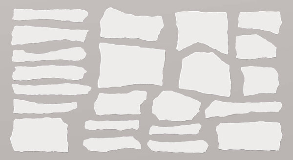 Набор порванных белых нот бумажных листов, полосок на сером фоне для текста, заметок или объявления. Векторная иллюстрация.