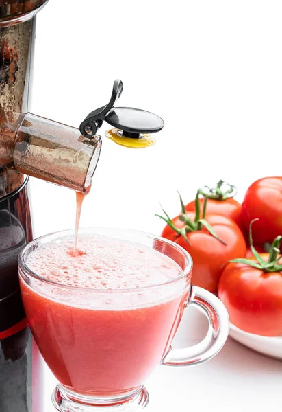 Slow Juicer Organic Tomatoes Isolated White Detox Diet — Stock Photo, Image