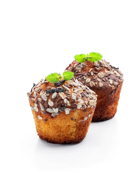 Hausgemachte Leckere Vollkorn Muffins Isoliert Auf Weiß — Stockfoto