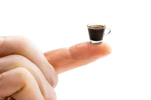 Küçük Bir Fincan Kahveyle Ele Tutuşmak Küçük Porsiyon Kavramı - Stok İmaj