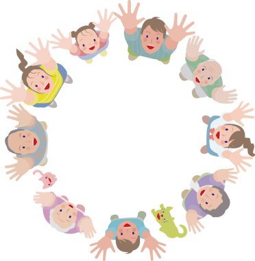 Gülümseyen ebeveynler ve çocuklar, aile, üç ve dört nesil. Çember oluşturmuş bir aile ellerini kaldırıyor ve yukarı bakıyor..