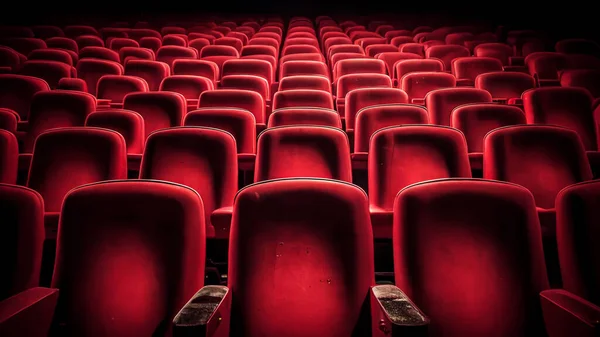 Ряды Красных Мест Кинотеатре — стоковое фото