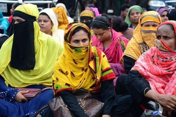 Olio Apparels Garment Workers Block Road Protest Demand Unpaid Wages — Stock Photo, Image