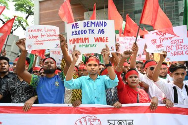 Bangladeşli giyim işçileri ve diğer çalışma örgütü eylemcileri, 1 Mayıs 2023 