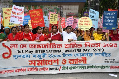 Bangladeşli giyim işçileri ve diğer çalışma örgütü eylemcileri, 1 Mayıs 2023 