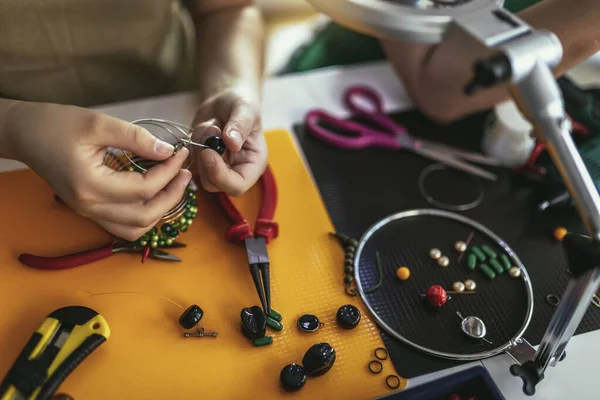 Close Photo Designer Making Handmade Jewelry Studio Workshop Fashion Creativity — Stockfoto