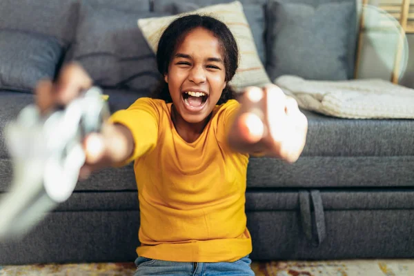 Young African American Little Girl Home Playing Video Games — Stock Photo, Image
