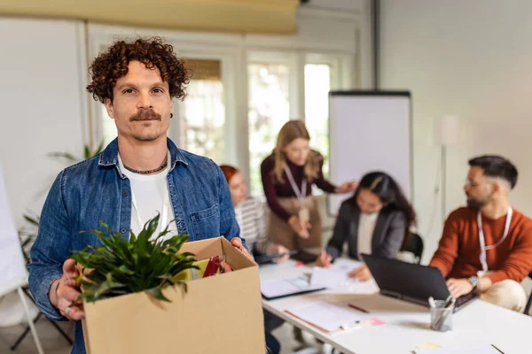 Business Team Meets New Employee New Coworker Holding Box Standing — Stock Photo, Image