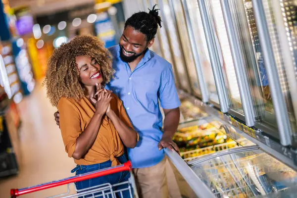 African American Couple Trolley Purchasing Groceries Mall — Stock Photo, Image