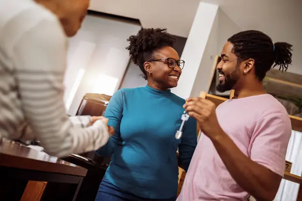 African American Couple Getting Keys Real Estate Agent New Home — Stock Photo, Image
