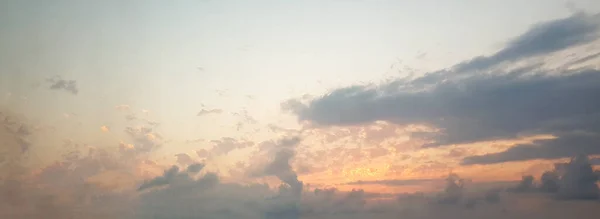Cores Pastel Perfeitas Sunset Sky Panorama Céu Nebuloso Com Nuvem — Fotografia de Stock