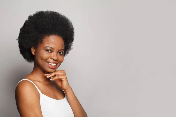 Cute Smiling Woman Portrait Beauty Facial Treatment Skin Care Cosmetology — Stockfoto