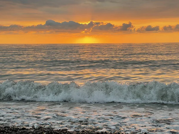 Égbolt Felhők Napfény Tengeri Hullám Háttér Fényes Naplemente Óceán Elvont — Stock Fotó